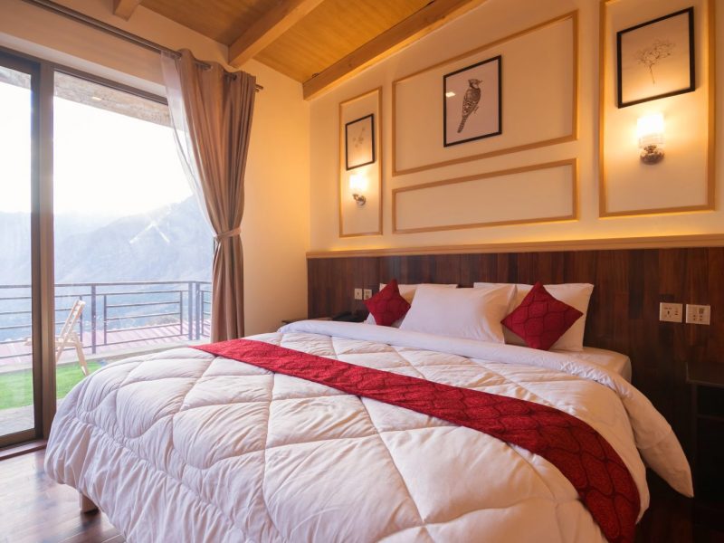 Grand Deluxe (Hunza view) (AC)
